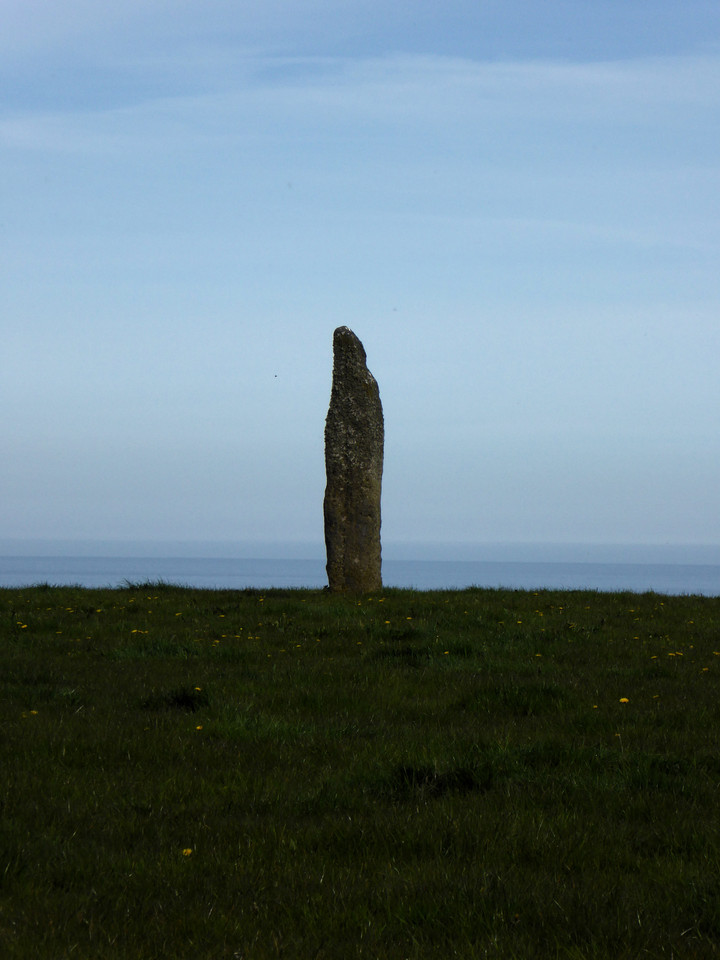 Llangwnnadl Menhir (Standing Stone / Menhir) by thesweetcheat