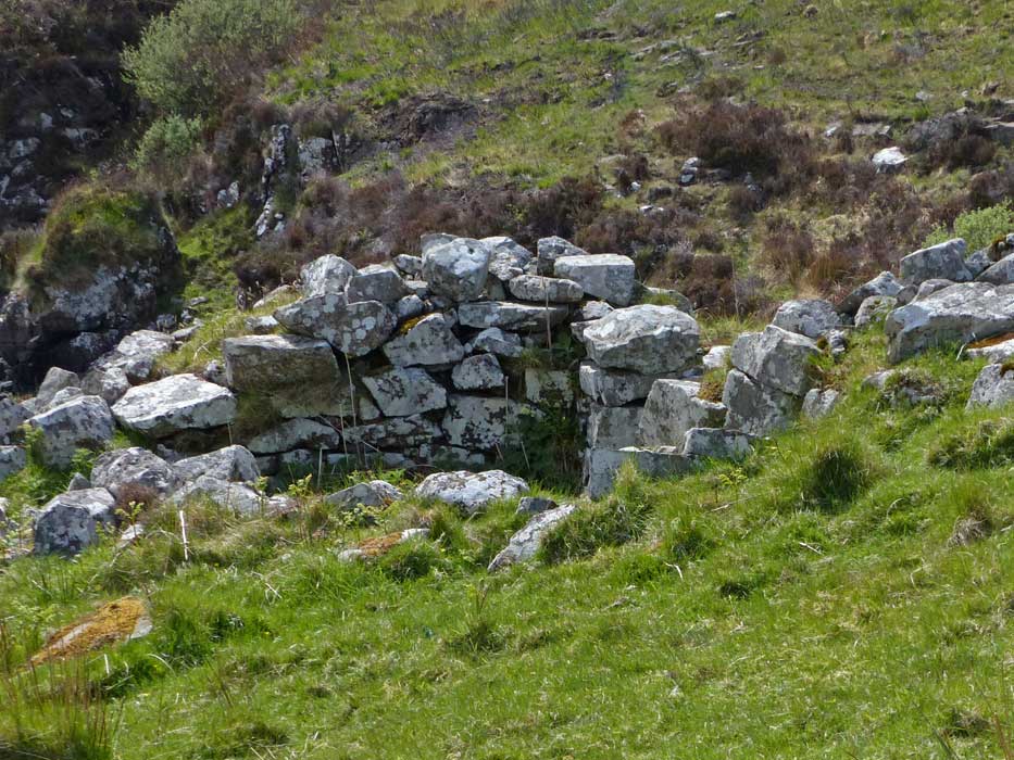 Dun na h'Airde (Stone Fort / Dun) by LesHamilton
