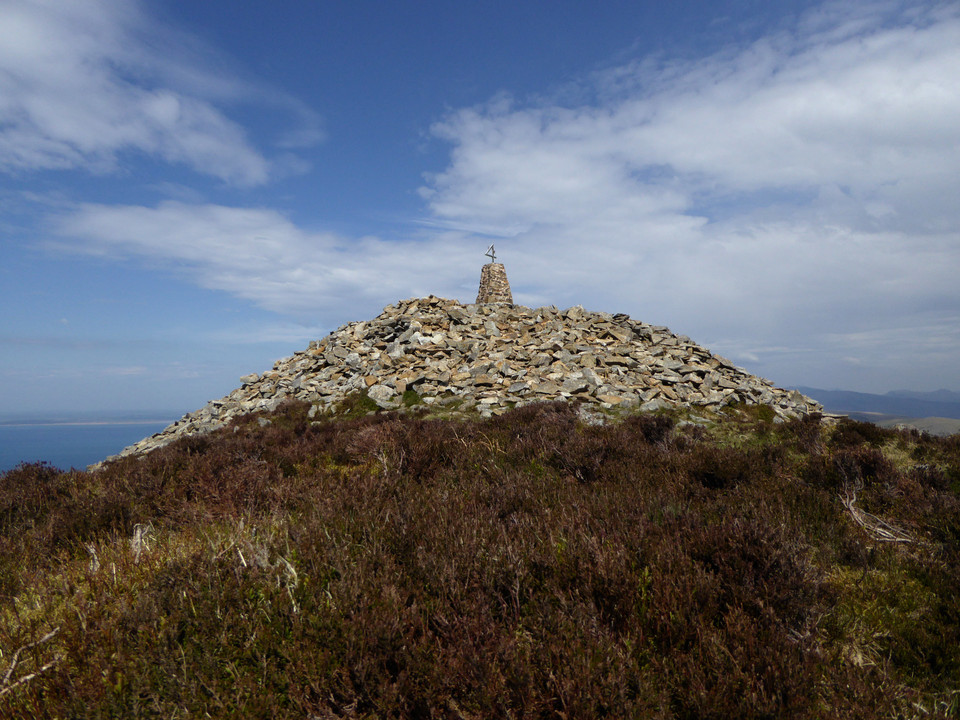 Yr Eifl (Round Cairn) by thesweetcheat
