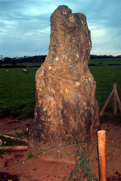 Ty Mawr (Standing Stone / Menhir) by broen