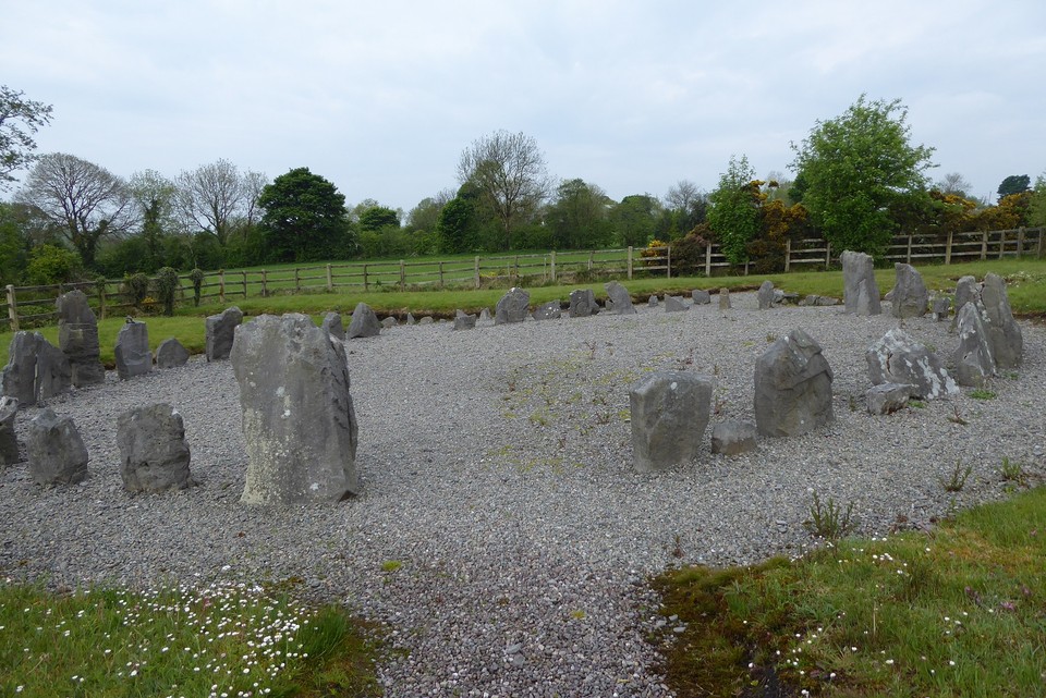 Drumskinney (Stone Circle) by tjj