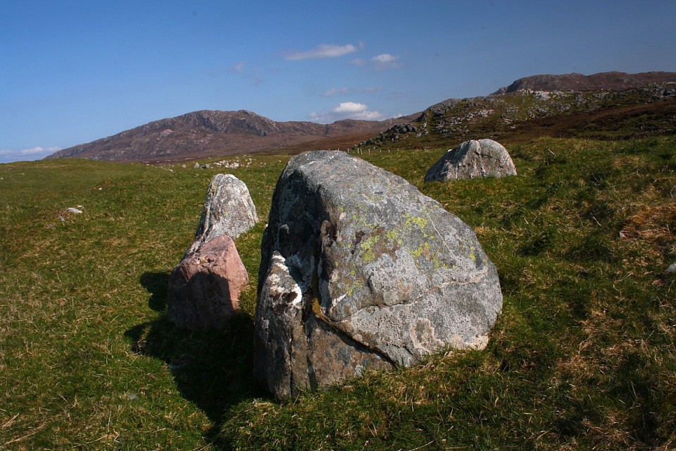Cnoc na Moine (Chambered Cairn) by GLADMAN