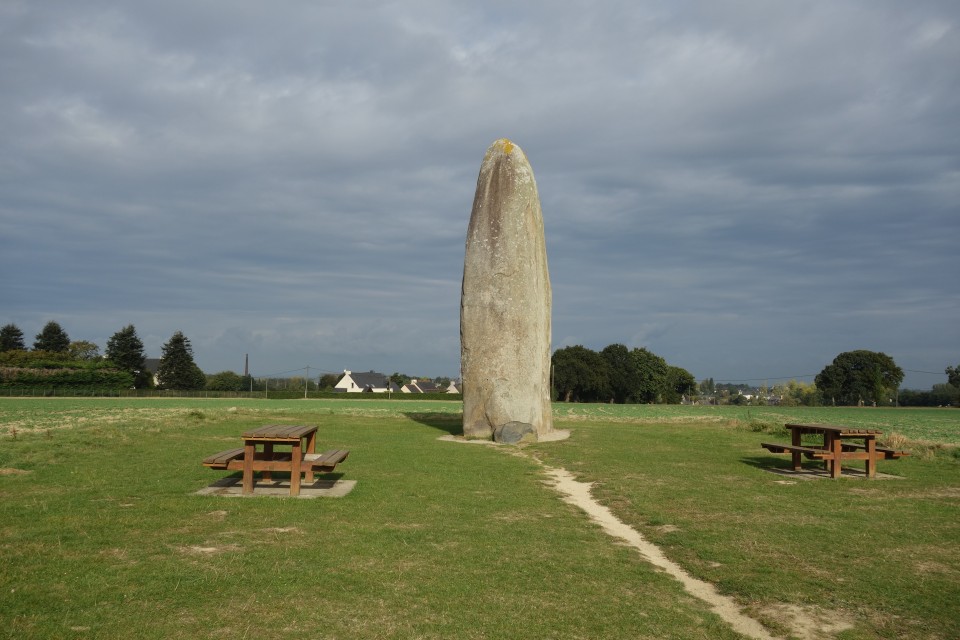 Menhir de Champ-Dolent (Standing Stone / Menhir) by costaexpress