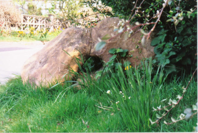 Ashbury (Holed Stone) by hamish