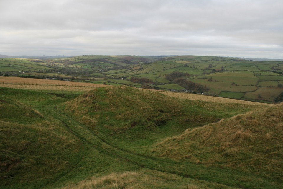 Caer Caradoc (Chapel Lawn) (Hillfort) by postman