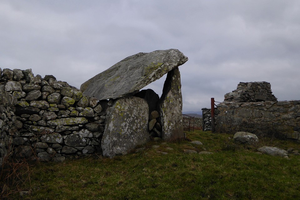 Gwern Einion (Burial Chamber) by thesweetcheat