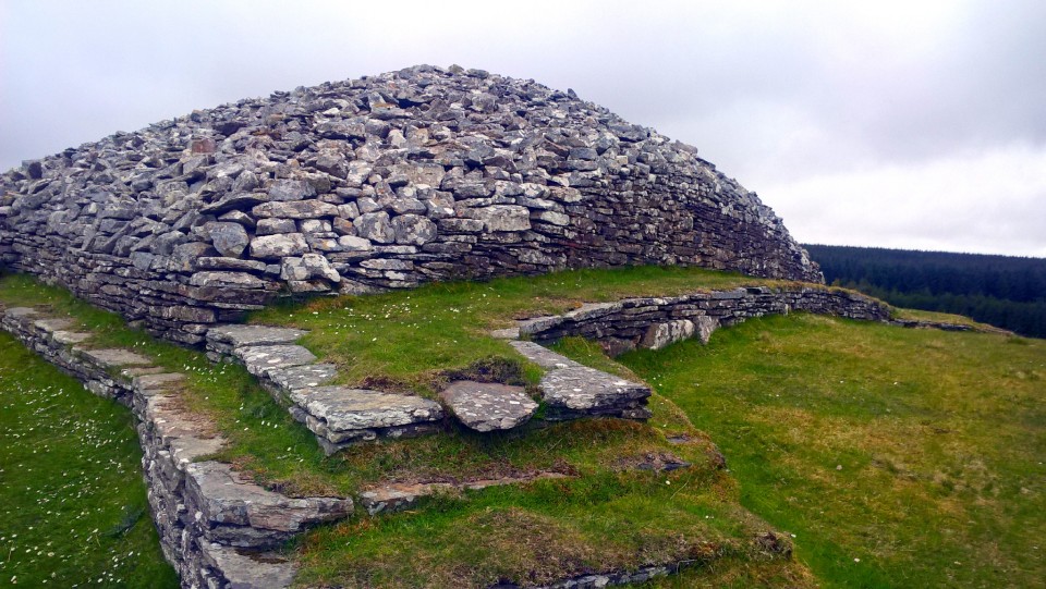 Grey Cairns of Camster (Cairn(s)) by carol27