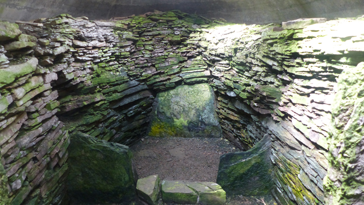 Knowe of Yarso (Chambered Cairn) by wideford