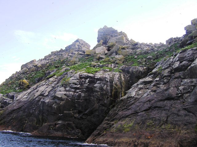 Bioda Mor (Stone Fort / Dun) by drewbhoy