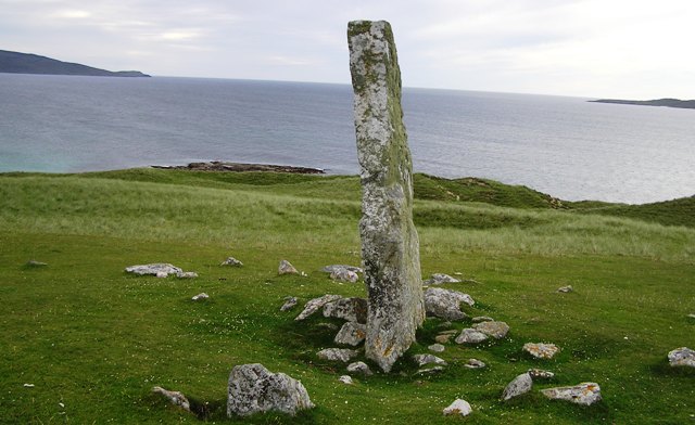 The Macleod Stone (Standing Stone / Menhir) by drewbhoy