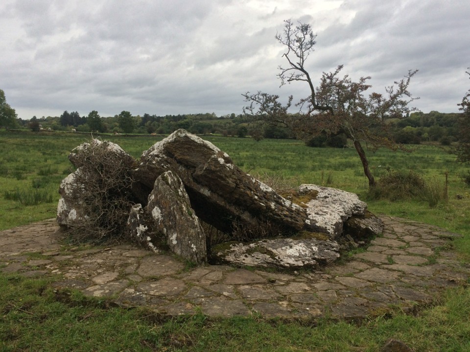 Loughscur (Portal Tomb) by ryaner