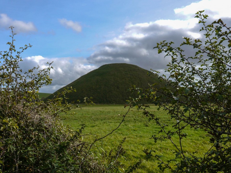 Silbury Hill (Artificial Mound) by Meic