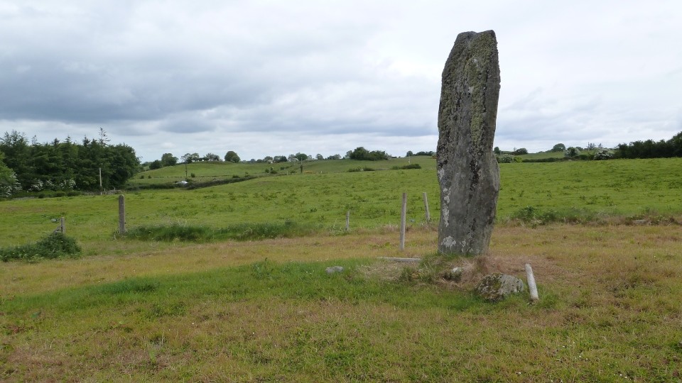 Corrower (Standing Stone / Menhir) by Nucleus