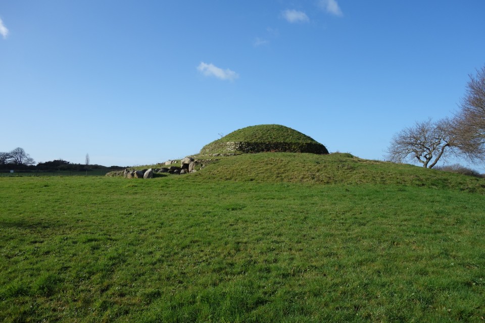 Tumulus de Dissignac (Tumulus (France and Brittany)) by costaexpress