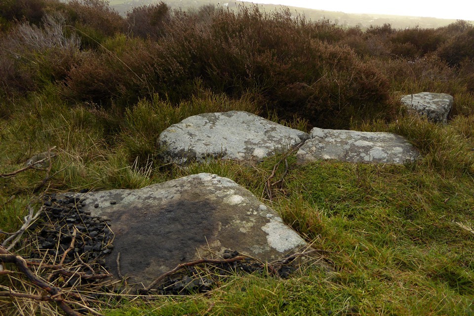 T2 cairn (Round Cairn) by thesweetcheat