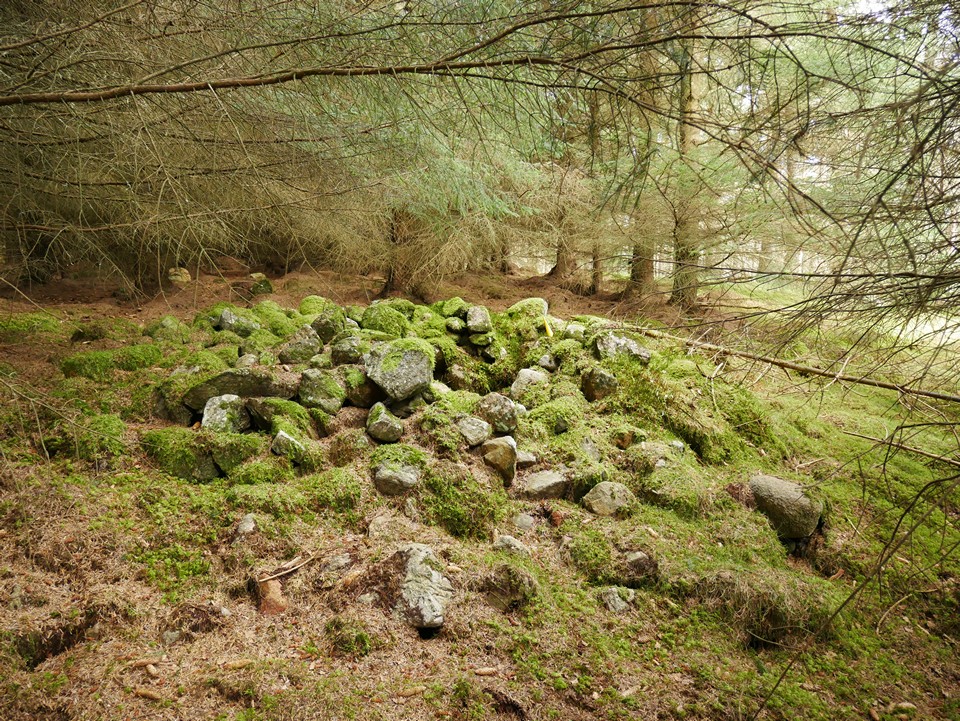 Hill Of Trustach (Cairn(s)) by thelonious