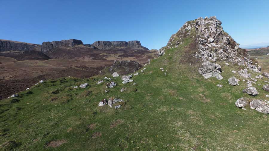 Lochan nan Dunan (Stone Fort / Dun) by LesHamilton