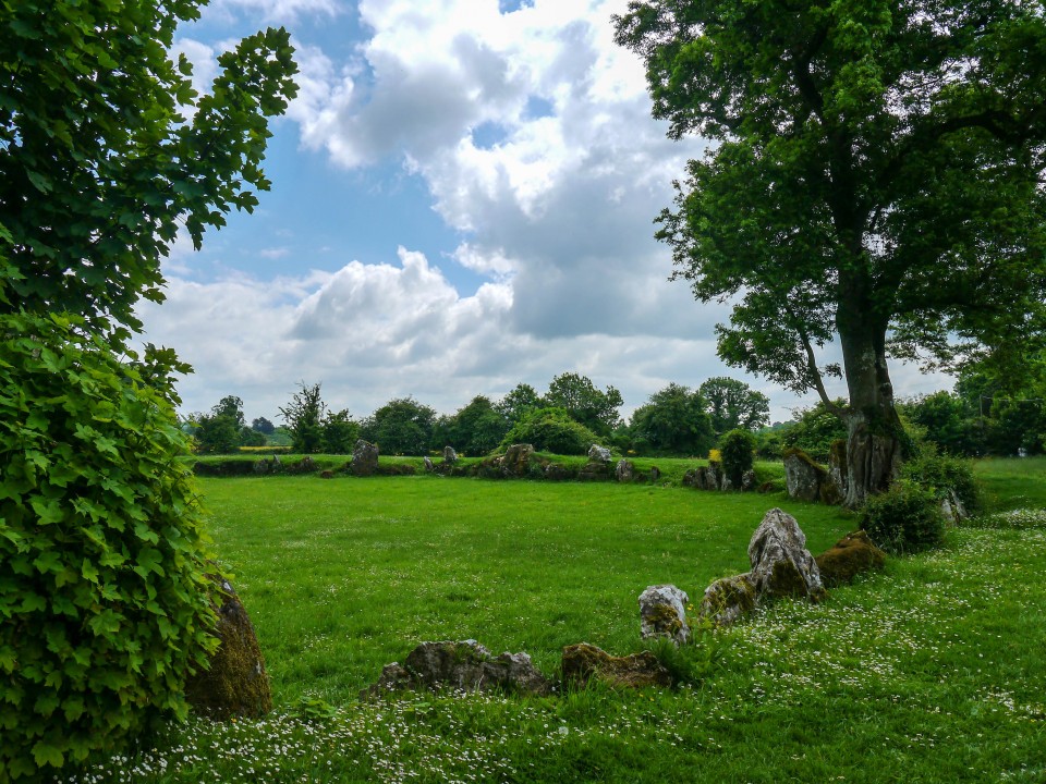 Grange / Lios, Lough Gur (Stone Circle) by Meic