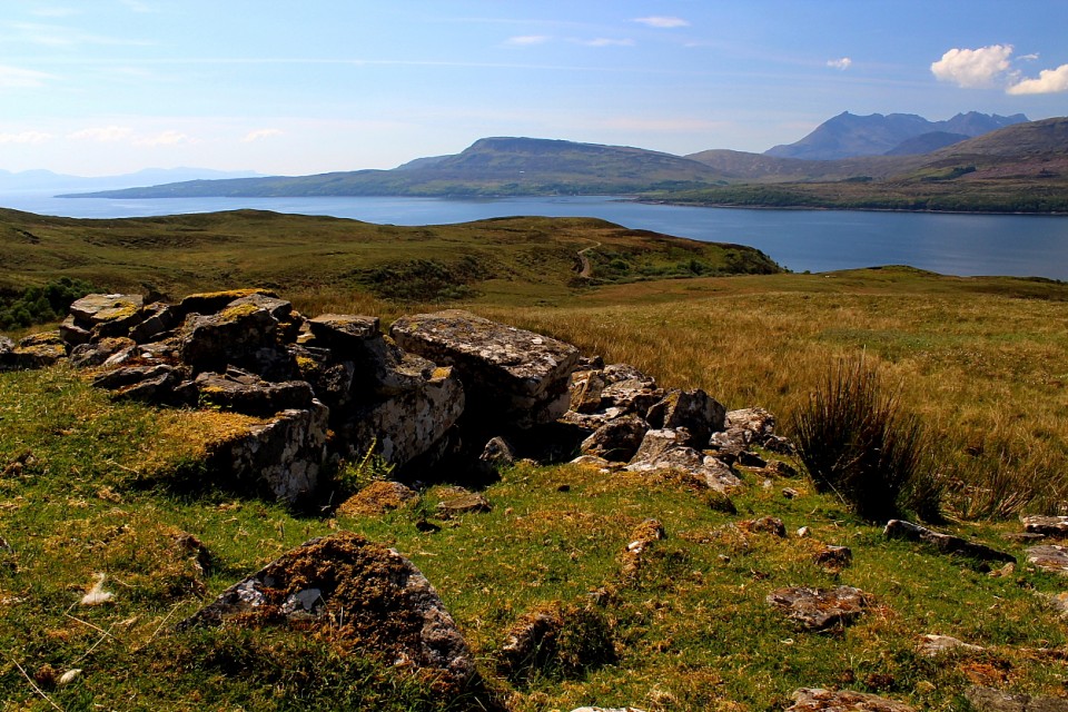 Dun Kearstach (Stone Fort / Dun) by GLADMAN