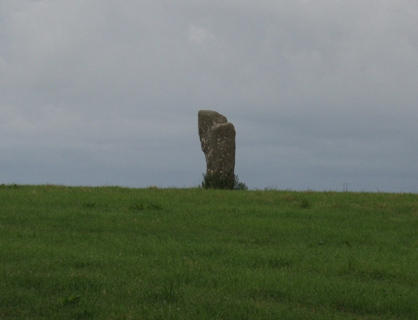 Whitfield (Standing Stone / Menhir) by ocifant