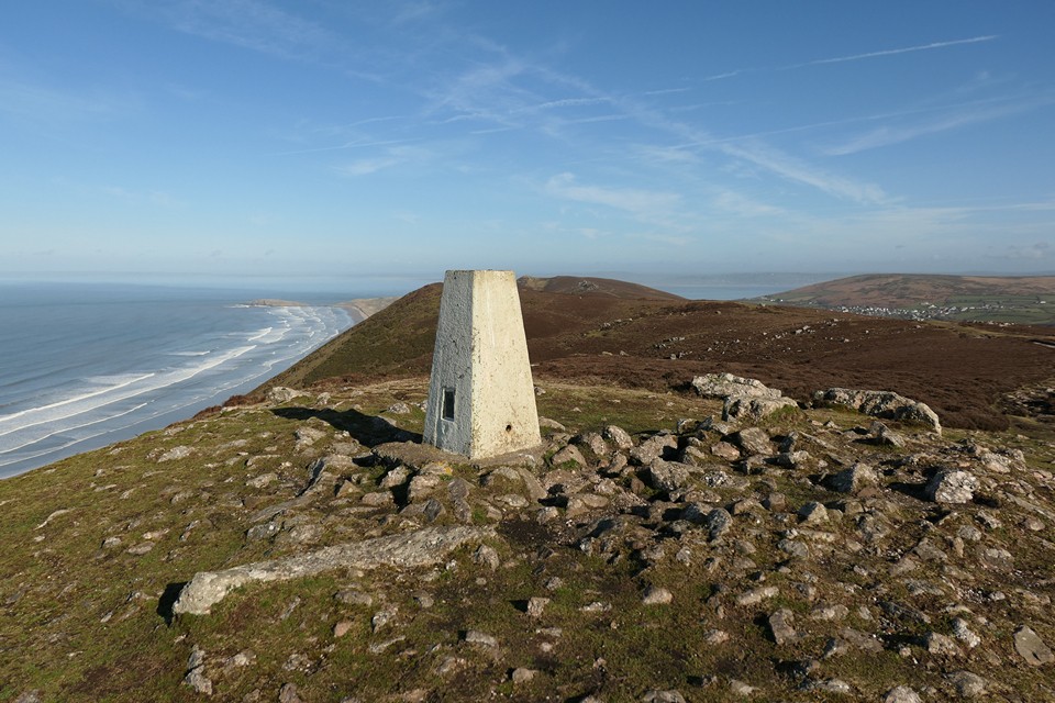 Rhossili Down (Cairn(s)) by thelonious