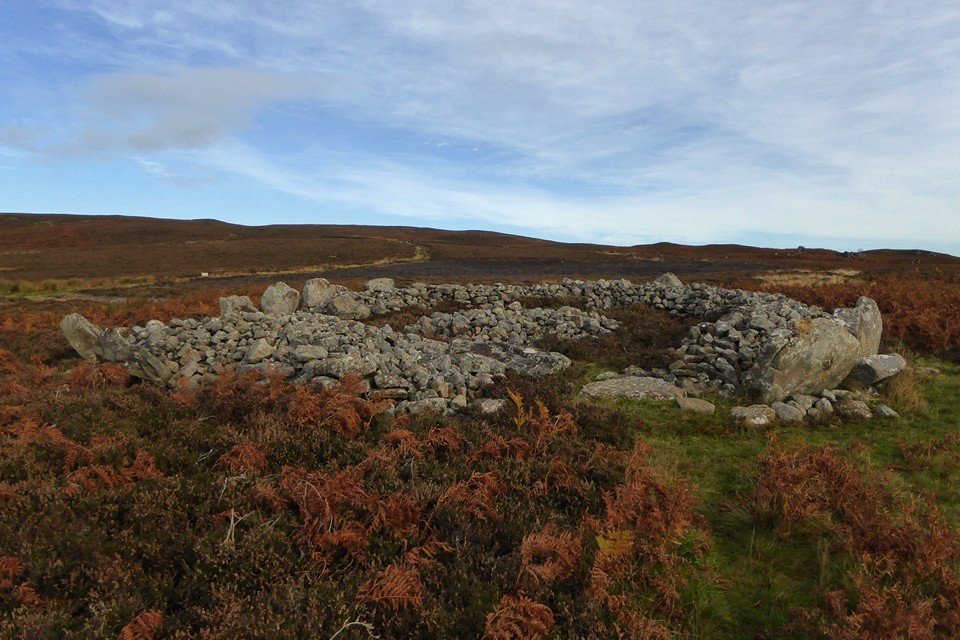 Blawearie Cairn (Kerbed Cairn) by thesweetcheat