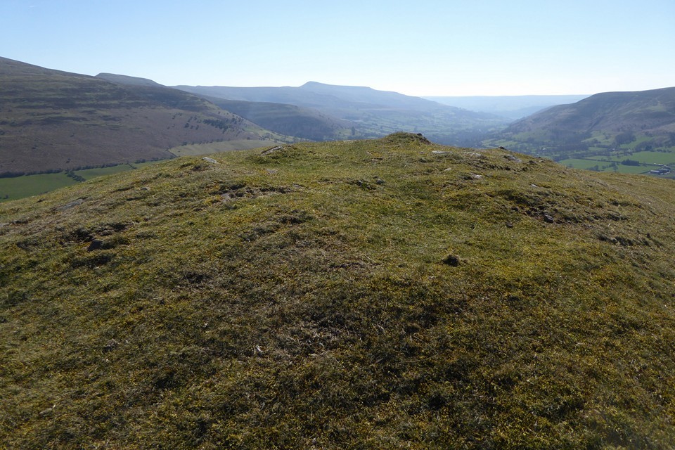 Bwlch Bach a'r Grib (Cairn(s)) by thesweetcheat