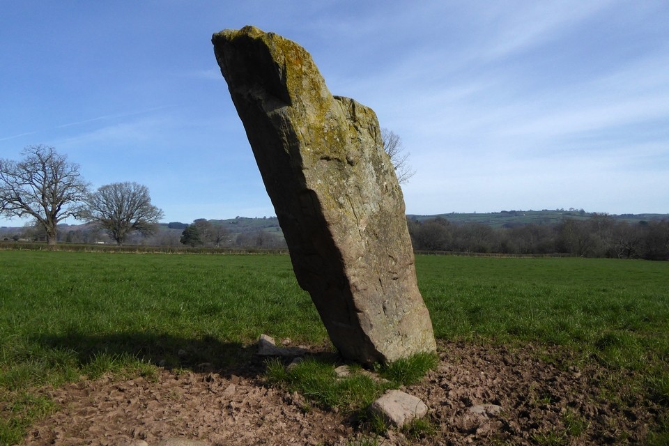 Maen Hir (Boughrood) (Standing Stone / Menhir) by thesweetcheat