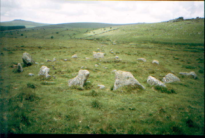 Hart Tor (Stone Row / Alignment) by greywether