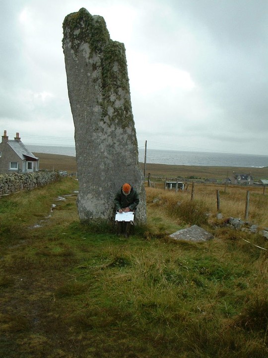 Clach an Trushal (Standing Stone / Menhir) by Joolio Geordio