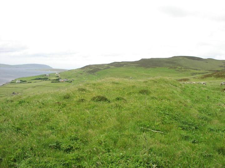 Knowe of Ramsay (Chambered Cairn) by Moth