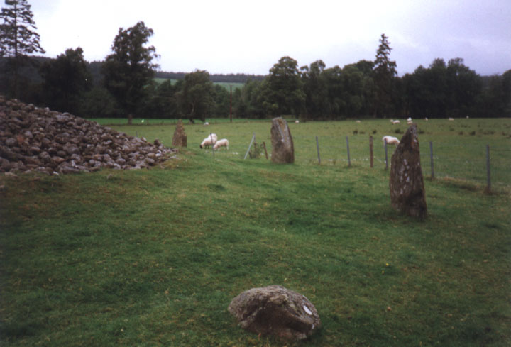 Corrimony (Clava Cairn) by BigSweetie