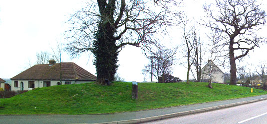 Longman's Hill (Long Barrow) by heptangle
