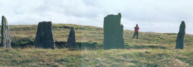 Ceann Hulavig (Stone Circle) by Joolio Geordio