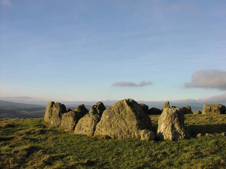 Moel ty Uchaf (Cairn circle) by treaclechops