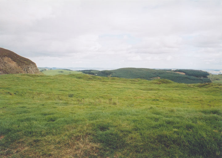 Dunsinnan Hill (Hillfort) by BigSweetie