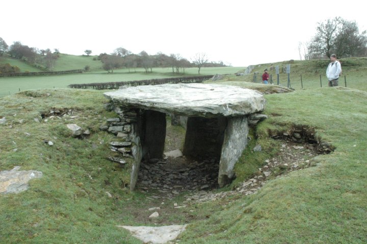 Capel Garmon (Chambered Cairn) by Jane