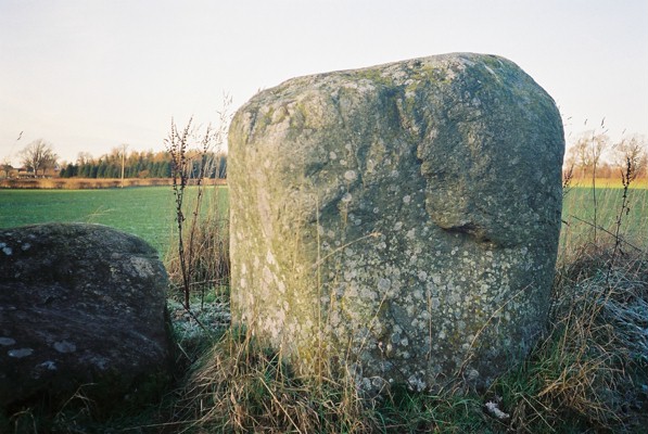 Little Meg (Stone Circle) by Creyr
