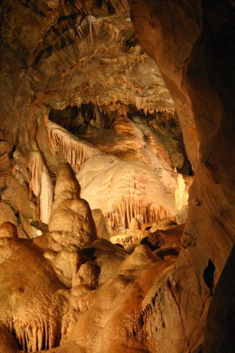 Cheddar Gorge and Gough's Cave (Cave / Rock Shelter) by hrothgar