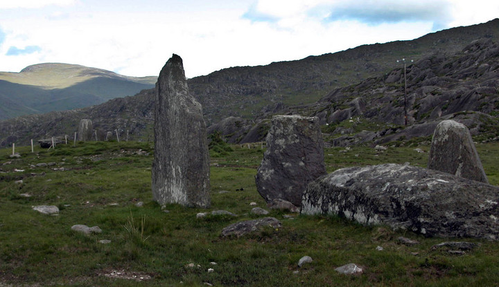 Cashelkeelty NW (Stone Circle) by caealun