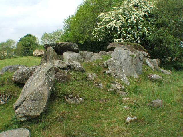 Dunnamore (Wedge Tomb) by megaman
