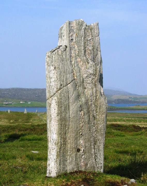 Cnoc Fillibhear Bheag (Stone Circle) by fitzcoraldo