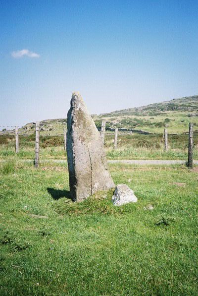 Carreg (Llanfair) (Standing Stone / Menhir) by Idwal