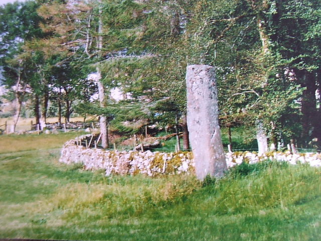 Clach na h'annait (Standing Stone / Menhir) by postman