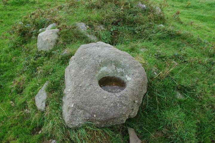 Davidstown (Bullaun Stone) by ryaner