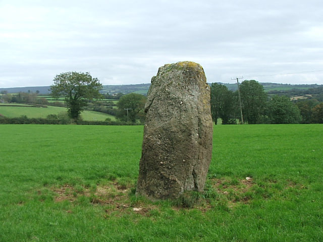 Ffosymaen (Standing Stone / Menhir) by postman