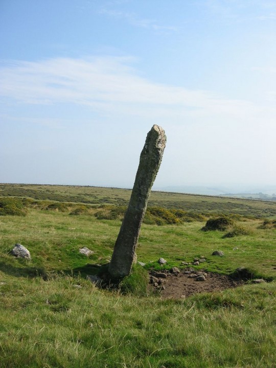 Harbourne Head (Standing Stone / Menhir) by Meic