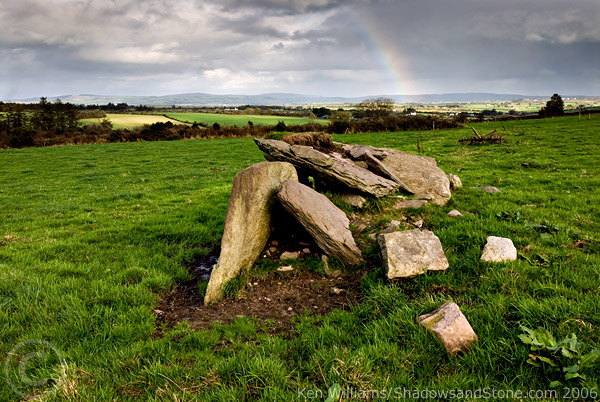 Bweeng (Wedge Tomb) by CianMcLiam