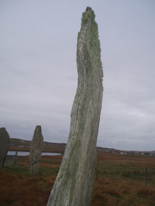 Cnoc Ceann a'Gharraidh (Stone Circle) by Vicster