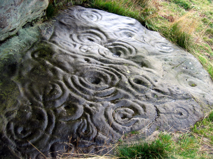 Kettley Crag (Cup and Ring Marks / Rock Art) by rockandy